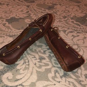 Leather upper sperrys